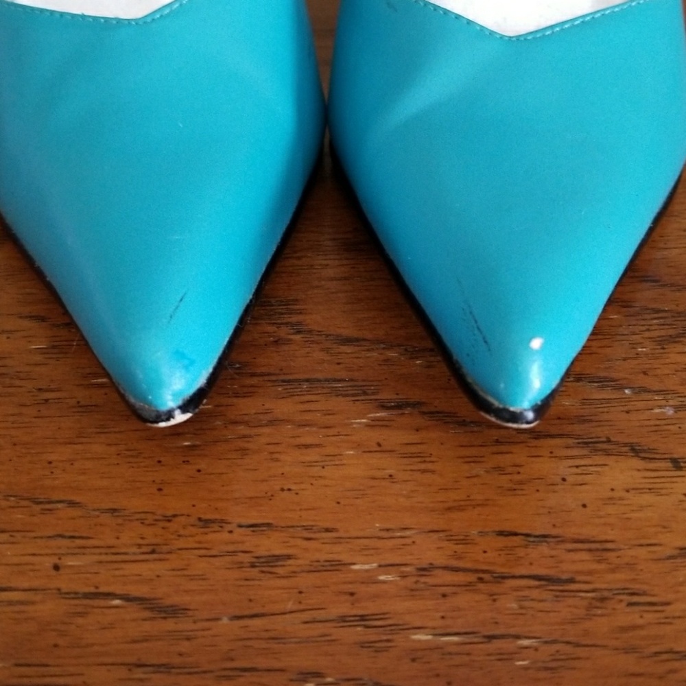 Spring heels - Picture 3 of 3